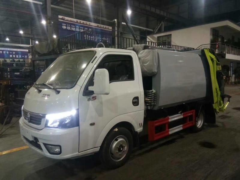 東風(fēng)途逸3.5方壓縮垃圾車(chē)