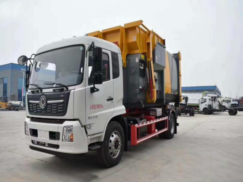 東風天錦勾臂??垃圾車4500/4700軸距