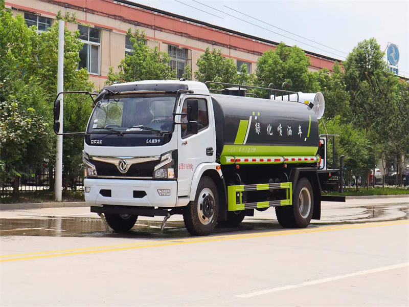 12方國六灑水車多少錢