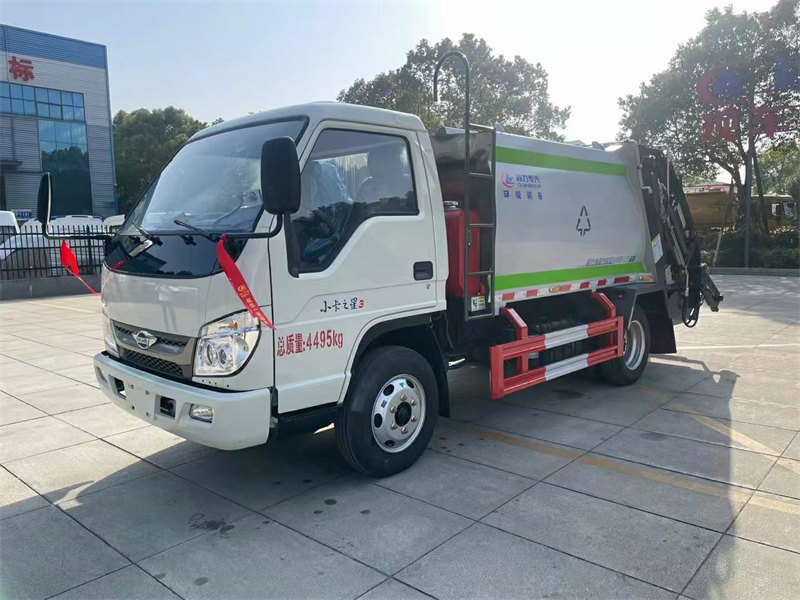 5方小卡之星壓縮垃圾車周末特價(jià)