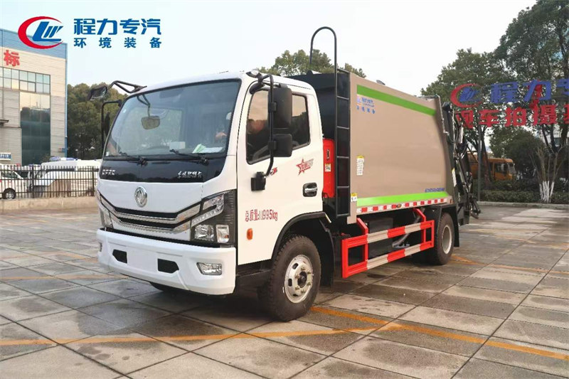 大多利卡9.5方壓縮垃圾車現(xiàn)車推薦