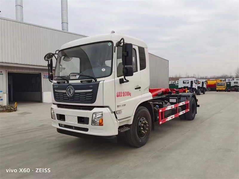 國(guó)六天錦12方勾臂式垃圾車(chē)今日現(xiàn)車(chē)