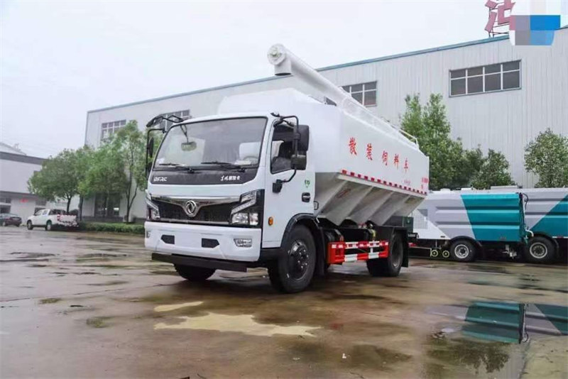 17方福瑞卡散裝飼料運(yùn)輸車多少錢