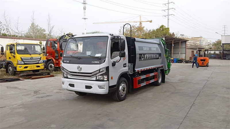 東風(fēng)多利卡D7后裝壓縮垃圾車環(huán)衛(wèi)能手