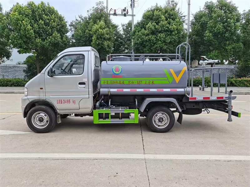 國六小型灑水車哪里有賣