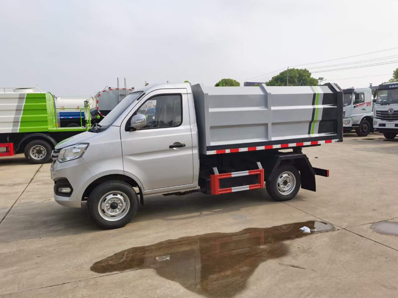 長安3方側(cè)掛桶垃圾車特價處理